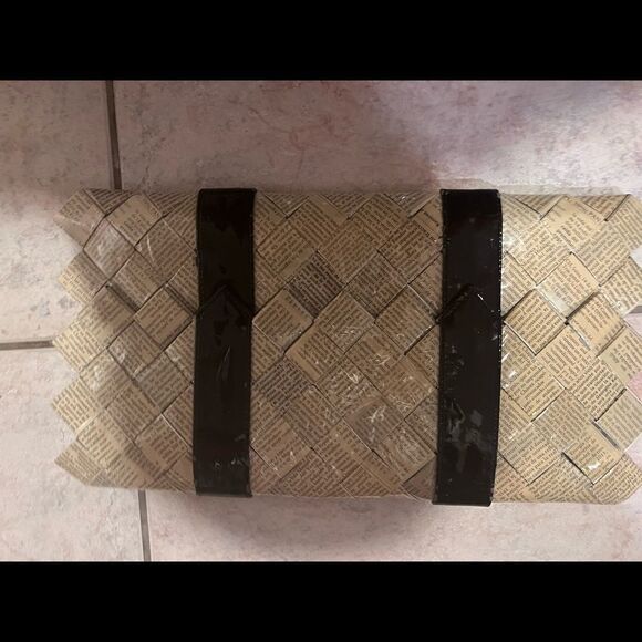 newspaper clutch got it custom made runway handbag purse - Picture 1 of 4